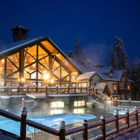 Lizard Creek Lodge Fernie Eksteriør billede