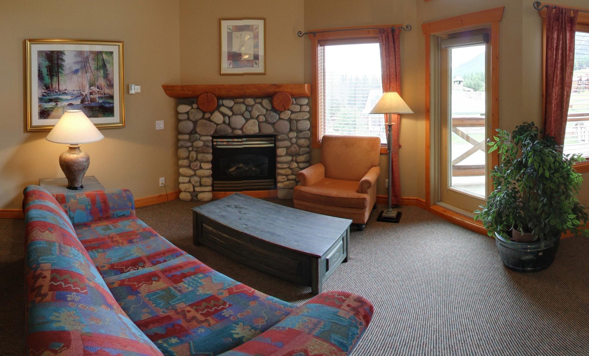 Lizard Creek Lodge Fernie Eksteriør billede