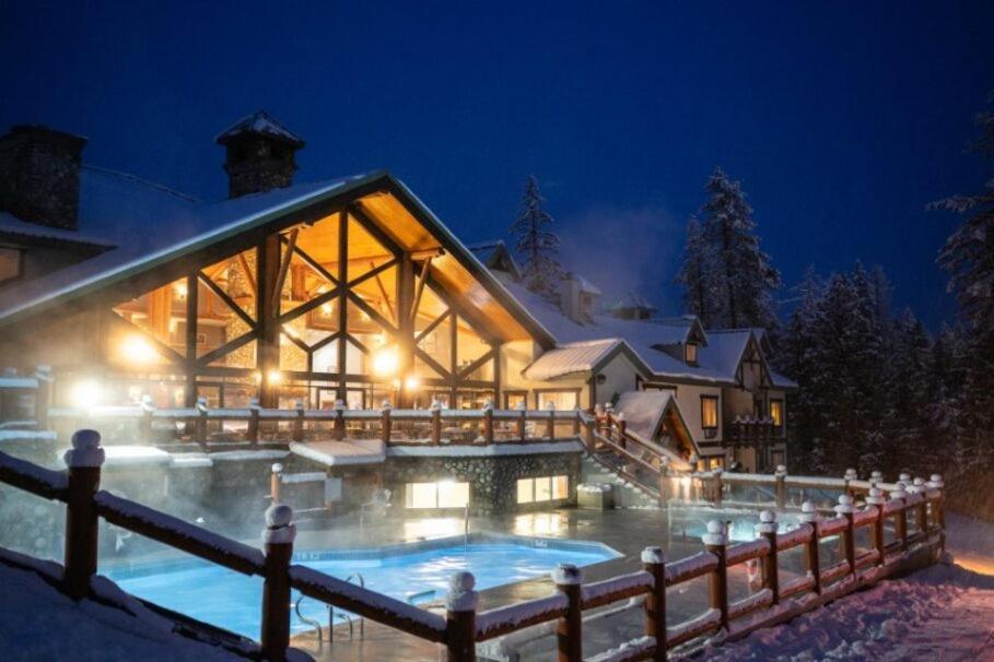 Lizard Creek Lodge Fernie Eksteriør billede