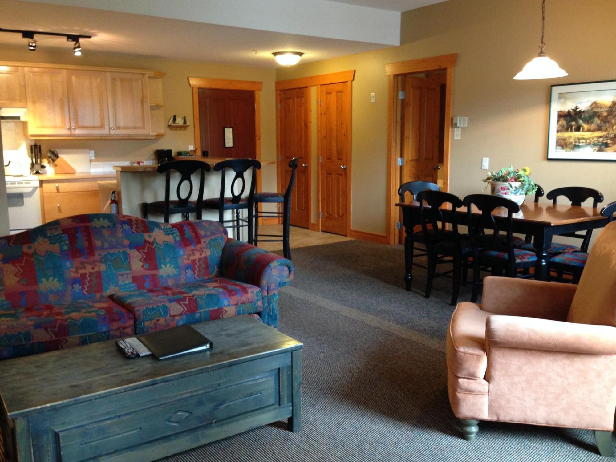 Lizard Creek Lodge Fernie Eksteriør billede