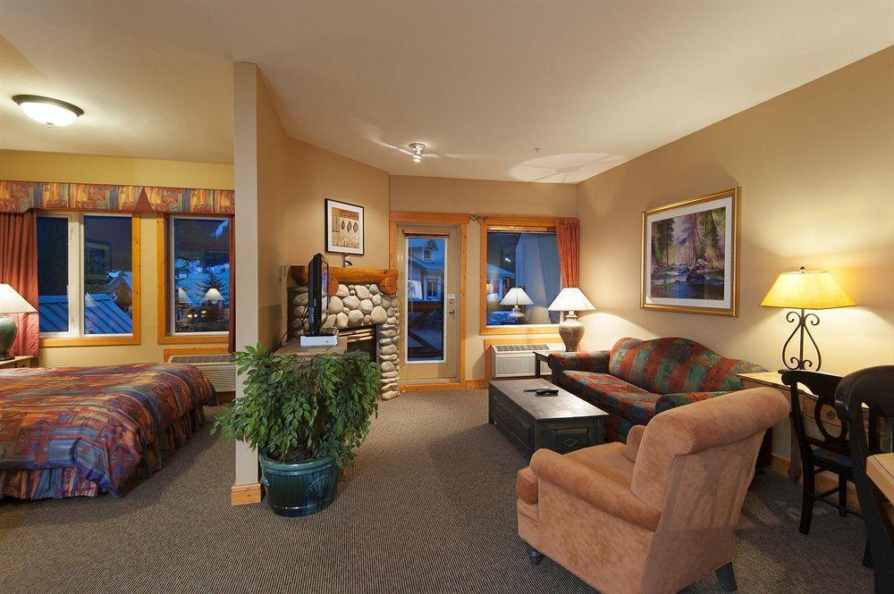Lizard Creek Lodge Fernie Eksteriør billede