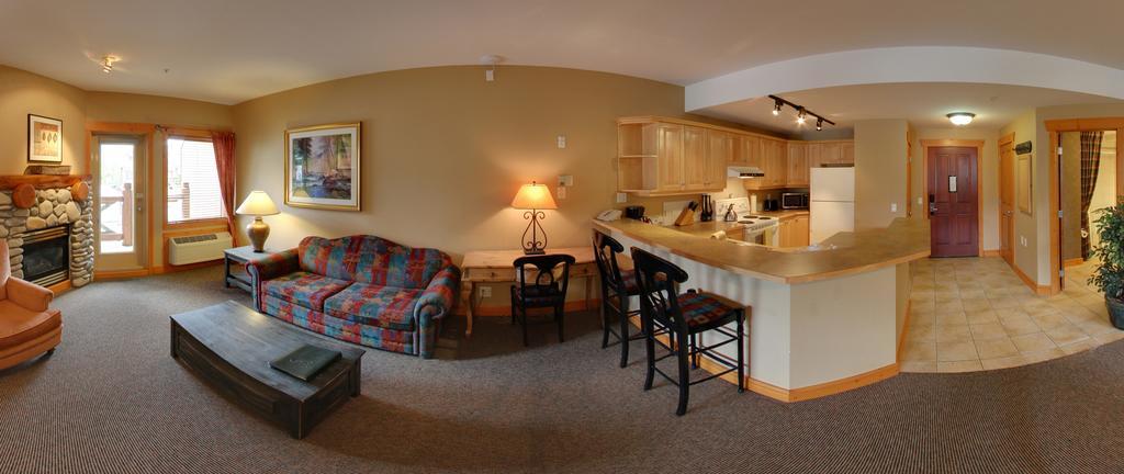 Lizard Creek Lodge Fernie Eksteriør billede