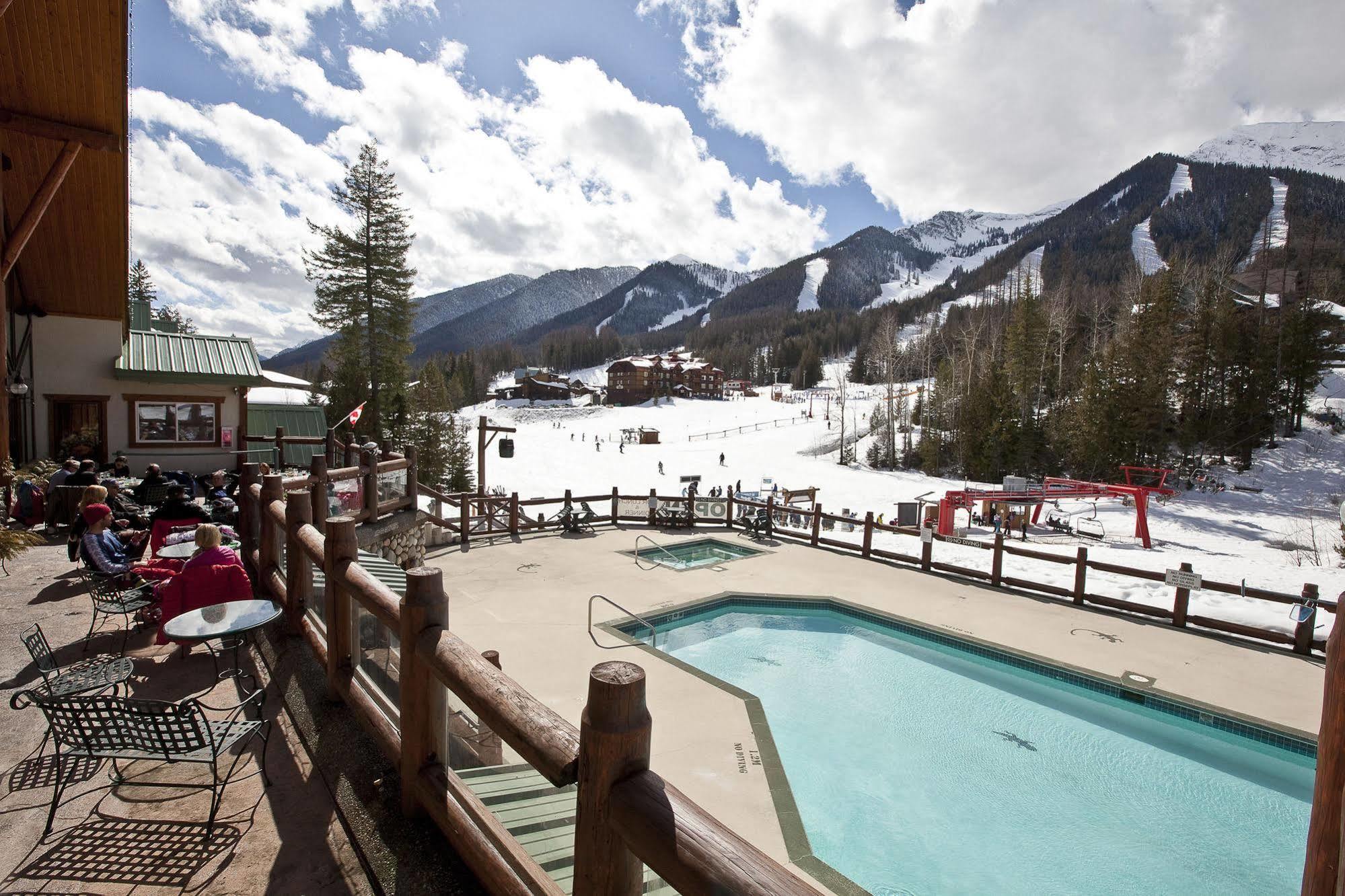 Lizard Creek Lodge Fernie Eksteriør billede
